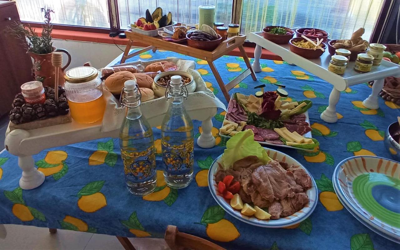 Bed and Breakfast Brezza tra gli alberi Alcamo Esterno foto